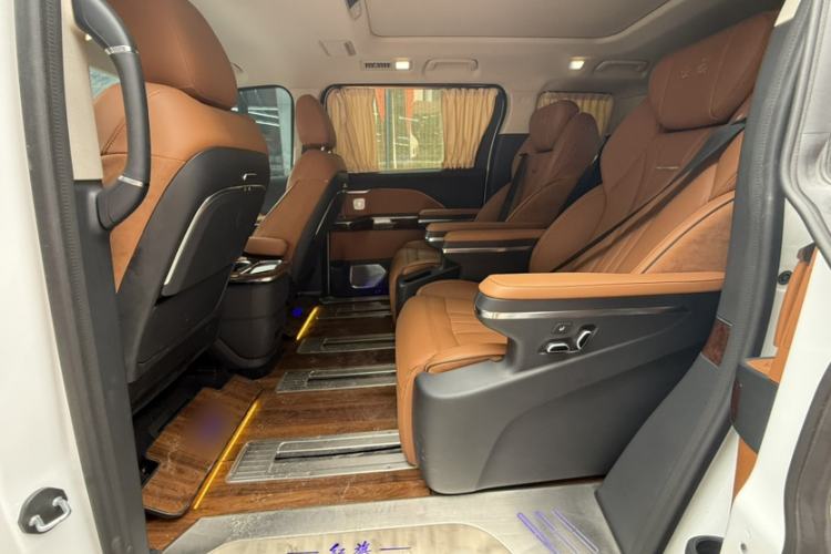Used Hongqi HQ9 2023 2.0T Smart Connect Flagship Edition Interior 5