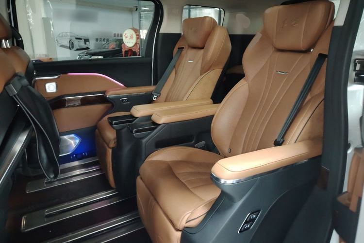 Used Hongqi HQ9 2023 2.0T Smart Connect Flagship Edition Left Rear Seat