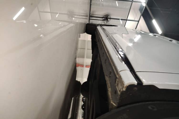 Used Hongqi HQ9 2023 2.0T Smart Connect Flagship Edition Right Side Sill