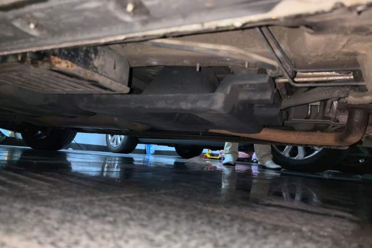 Used Hongqi HQ9 2023 2.0T Smart Connect Flagship Edition Chassis Front Right