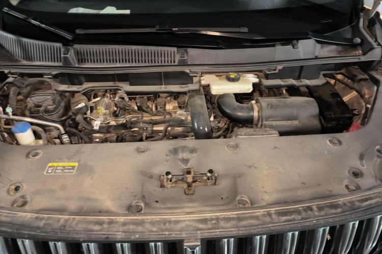 Used Hongqi HQ9 2023 2.0T Smart Connect Flagship Edition Engine Bay