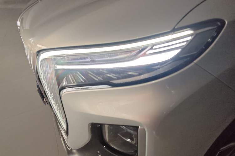 Used Hongqi HQ9 2023 2.0T Smart Connect Flagship Edition Left Front Headlight