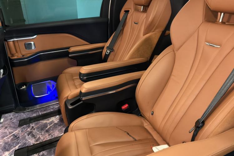 Used Hongqi HQ9 2023 2.0T Smart Connect Flagship Edition Left Rear Seat
