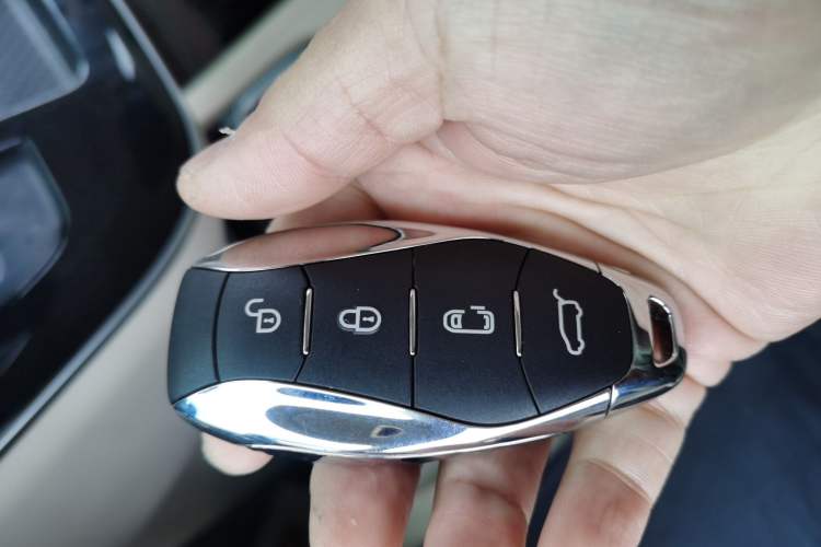 Used Hongqi HQ9 2024 2.0T Business Edition Interior 1