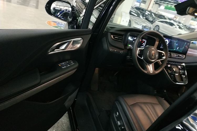 Used Hongqi HQ9 2024 2.0T Business Edition Interior 3