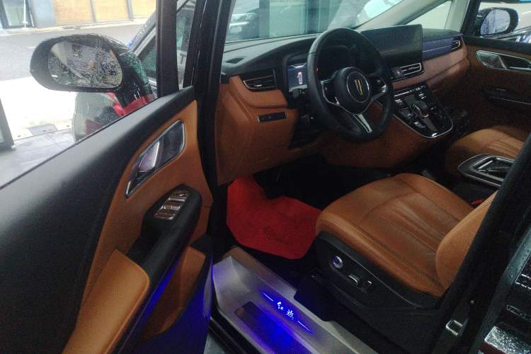 Used Hongqi HQ9 2024 2.0T Business Edition Interior 3