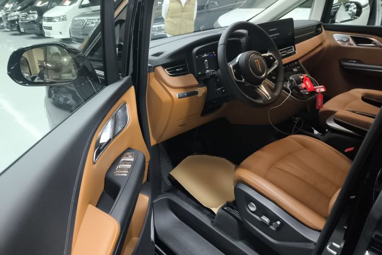 Used Hongqi HQ9 2024 2.0T Business Edition Interior 3