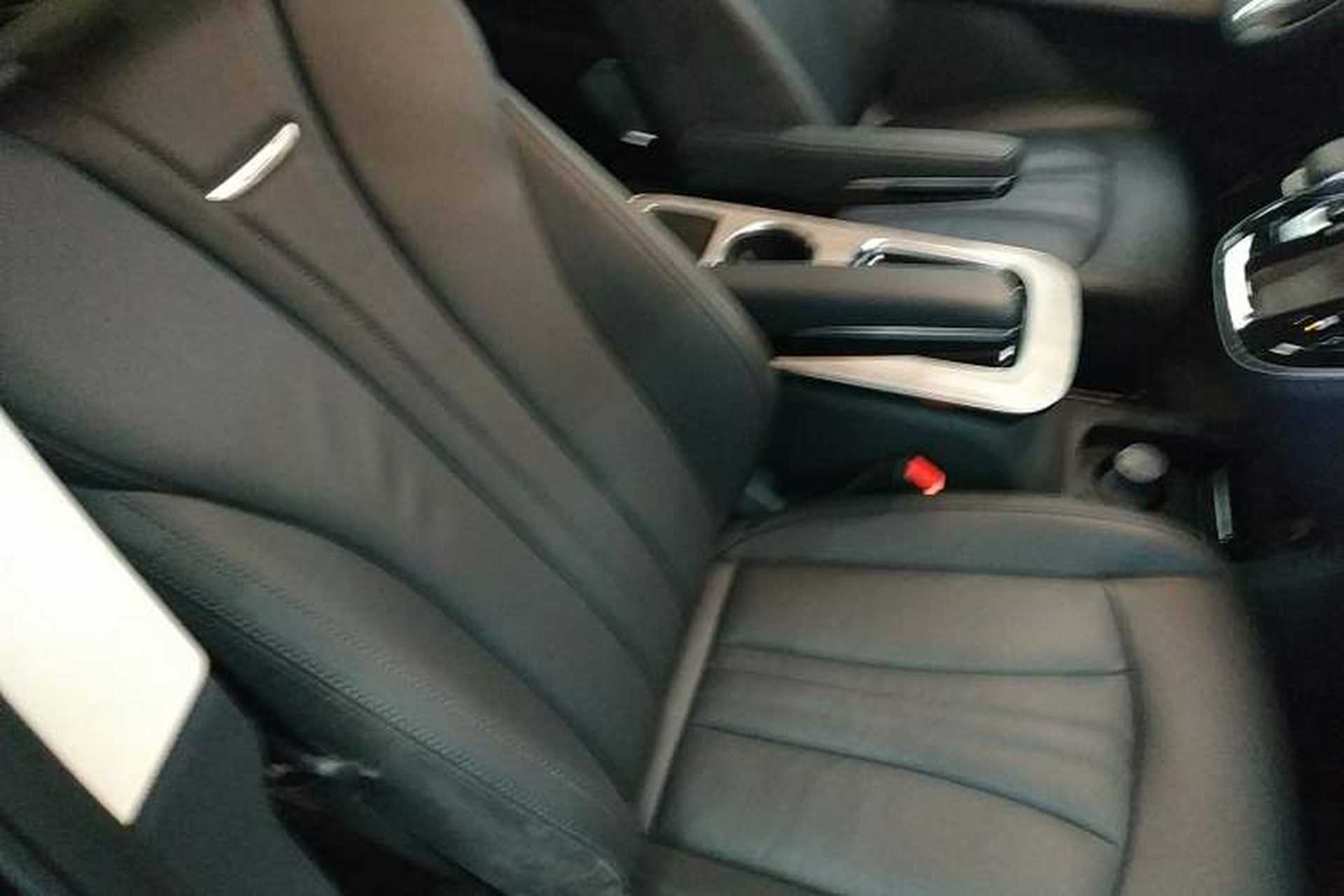 Used Hongqi HQ9 2024 2.0T Business Edition Right Front Seat