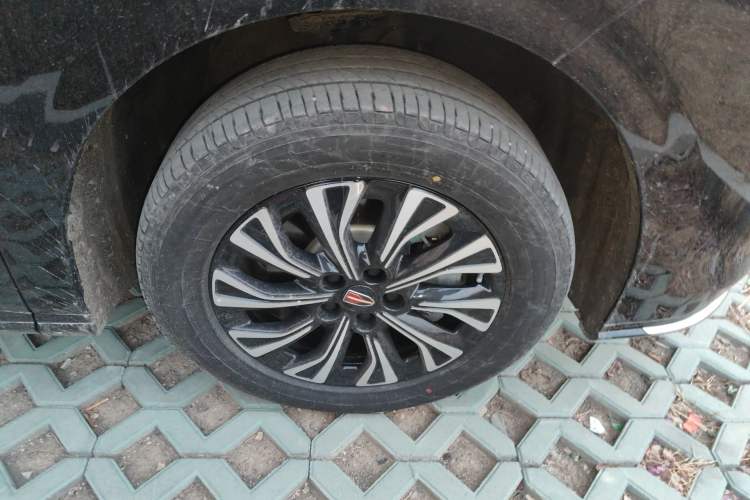 Used Hongqi HQ9 2024 2.0T Business Edition Right Front Wheel Hub