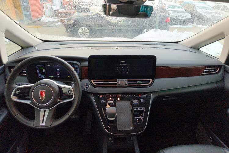 Used Hongqi HQ9 2024 2.0T Luxury Edition Center Console