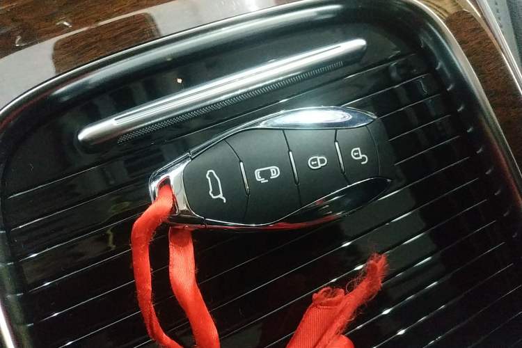 Used Hongqi HQ9 2024 2.0T Luxury Edition Interior 1