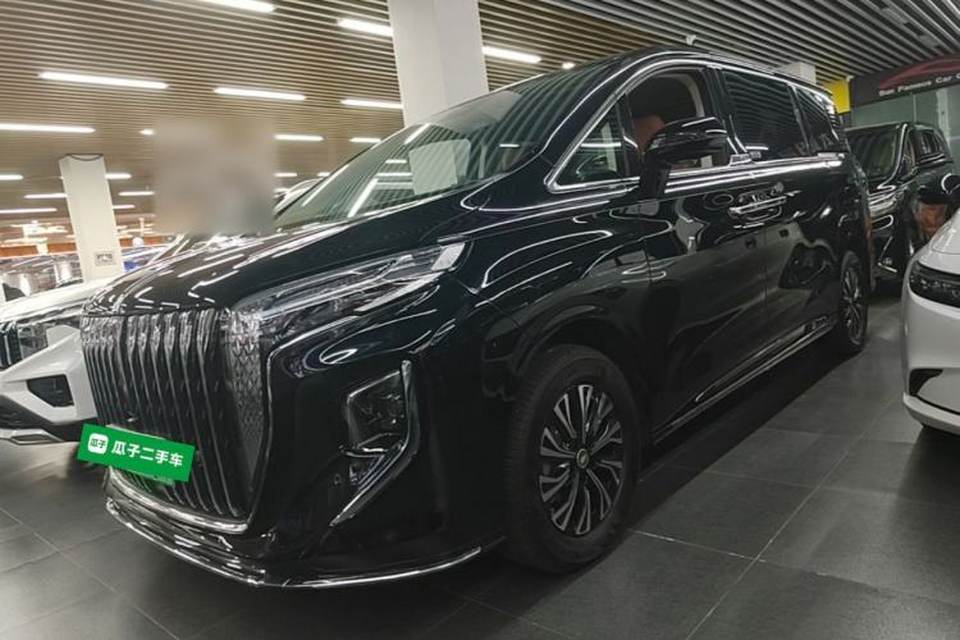 Hongqi HQ9 PHEV 2024