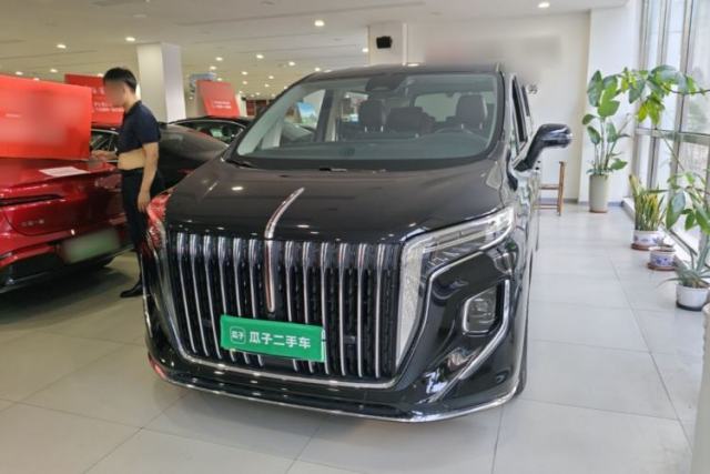 Ojetý Hongqi HQ9 PHEV 2024 2.0T Four-Wheel Drive Luxury Edition