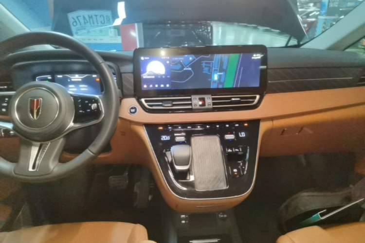Used Hongqi HQ9 PHEV 2024 2.0T Four-Wheel Drive Business Edition Audio And AC Panel