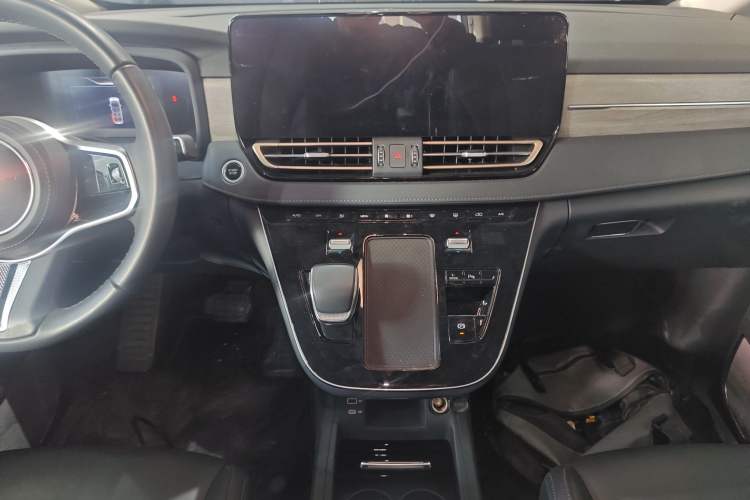 Used Hongqi HQ9 PHEV 2024 2.0T Four-Wheel Drive Business Edition Audio And AC Panel