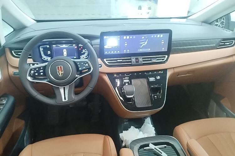 Used Hongqi HQ9 PHEV 2024 2.0T Four-Wheel Drive Business Edition Center Console