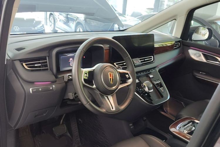 Used Hongqi HQ9 PHEV 2024 2.0T Four-Wheel Drive Luxury Edition Center Console