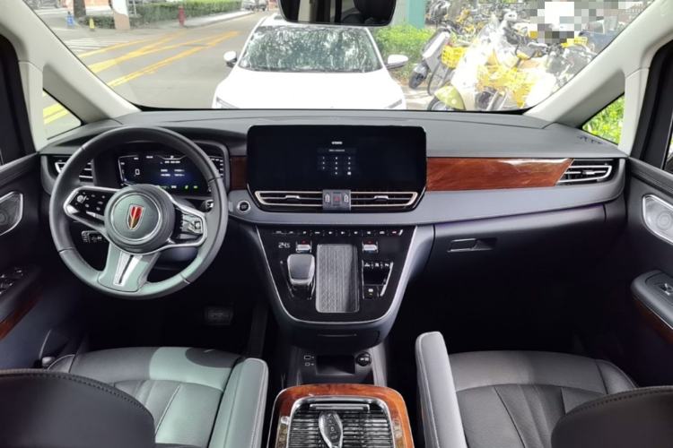 Used Hongqi HQ9 PHEV 2024 2.0T Four-Wheel Drive Luxury Edition Center Console