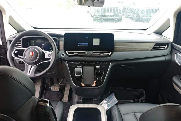 Used Hongqi HQ9 PHEV 2024 2.0T Four-Wheel Drive Business Edition Center Console