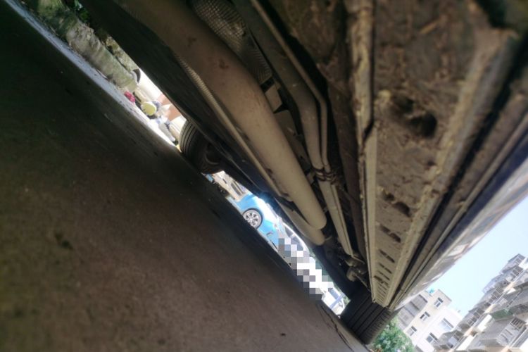 Used Hongqi HQ9 PHEV 2024 2.0T Four-Wheel Drive Business Edition Chassis Front Left