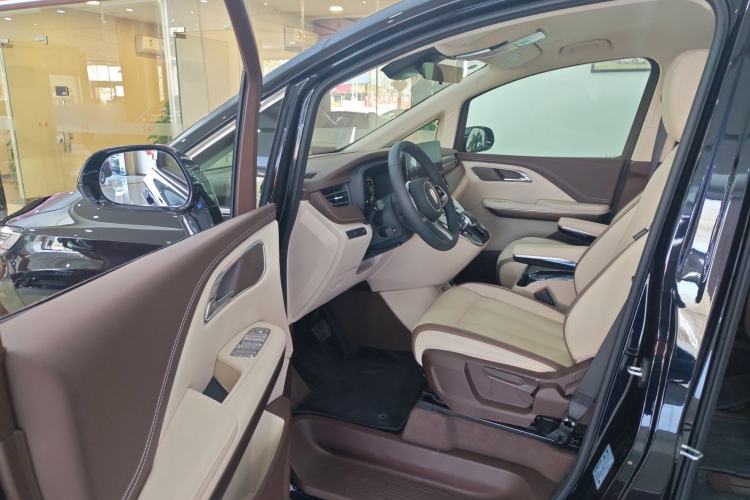 Used Hongqi HQ9 PHEV 2024 2.0T Four-Wheel Drive Business Edition Driver Seat