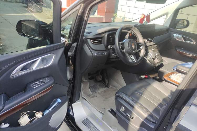 Used Hongqi HQ9 PHEV 2024 2.0T Four-Wheel Drive Luxury Edition Driver Seat