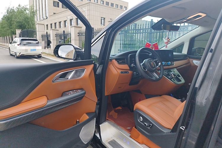 Used Hongqi HQ9 PHEV 2024 2.0T Four-Wheel Drive Business Edition Driver Seat