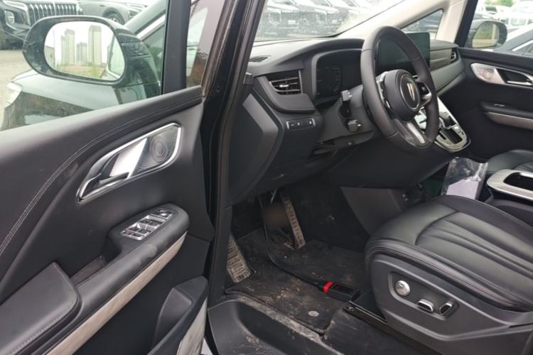 Used Hongqi HQ9 PHEV 2024 2.0T Four-Wheel Drive Business Edition Driver Seat