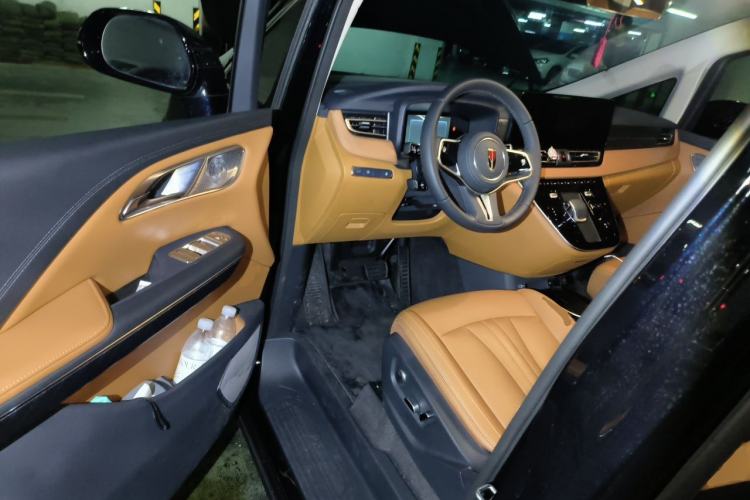Used Hongqi HQ9 PHEV 2024 2.0T Four-Wheel Drive Business Edition Driver Seat