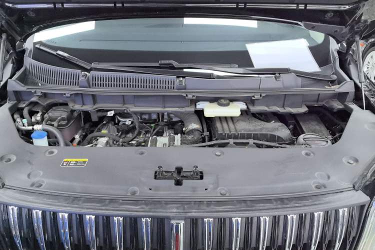 Used Hongqi HQ9 PHEV 2024 2.0T Four-Wheel Drive Business Edition Engine Bay