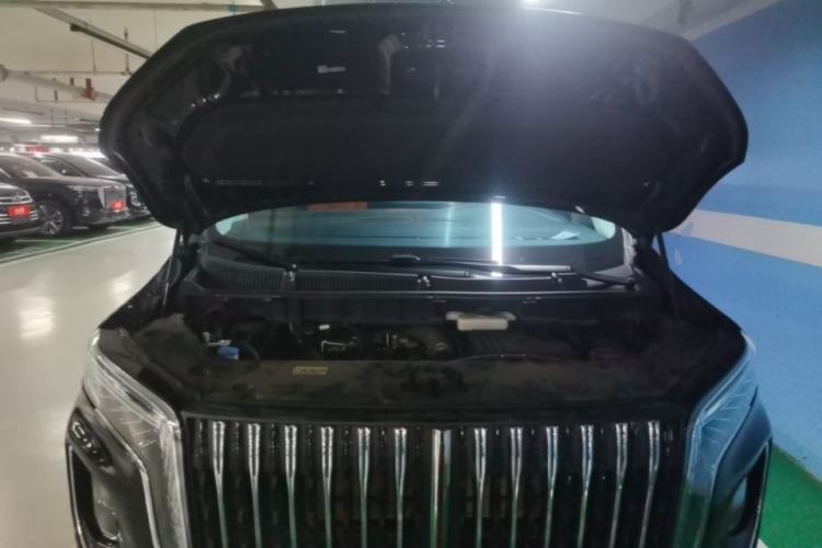 Used Hongqi HQ9 PHEV 2024 2.0T Four-Wheel Drive Business Edition Engine Bay