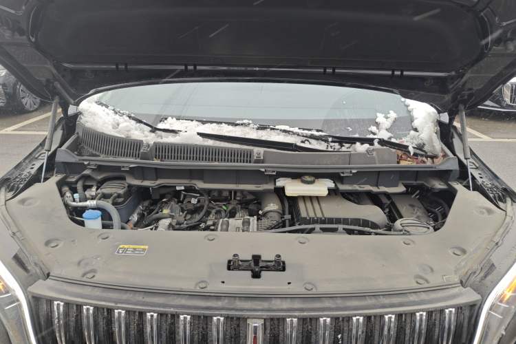 Used Hongqi HQ9 PHEV 2024 2.0T Four-Wheel Drive Business Edition Engine Bay