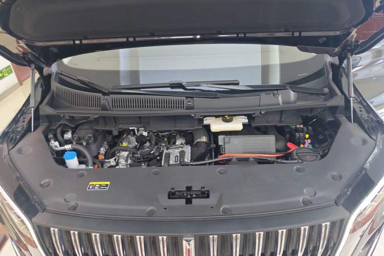 Used Hongqi HQ9 PHEV 2024 2.0T Four-Wheel Drive Business Edition Engine Bay