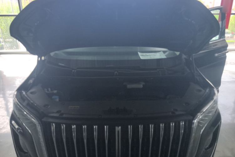 Used Hongqi HQ9 PHEV 2024 2.0T Four-Wheel Drive Business Edition Engine Bay