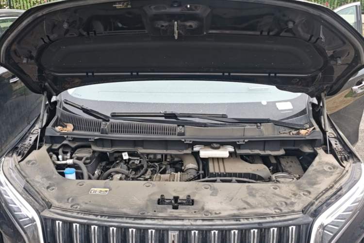 Used Hongqi HQ9 PHEV 2024 2.0T Four-Wheel Drive Business Edition Engine Bay