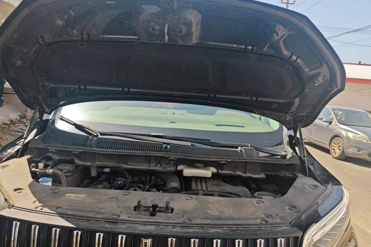 Used Hongqi HQ9 PHEV 2024 2.0T Four-Wheel Drive Luxury Edition Engine Bay