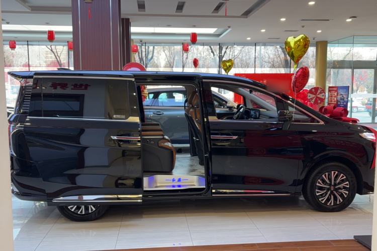 Used Hongqi HQ9 PHEV 2024 2.0T Four-Wheel Drive Business Edition Exterior 2