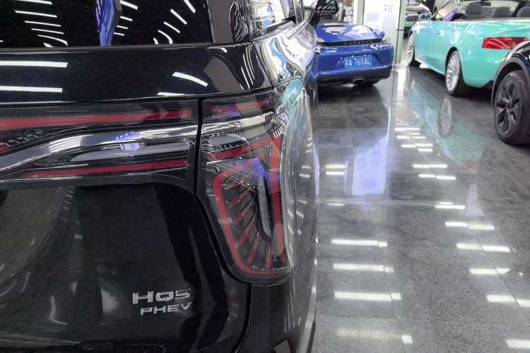Used Hongqi HQ9 PHEV 2024 2.0T Four-Wheel Drive Business Edition Exterior 3