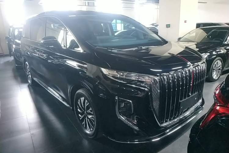 Used Hongqi HQ9 PHEV 2024 2.0T Four-Wheel Drive Luxury Edition Front Right 45 Deg