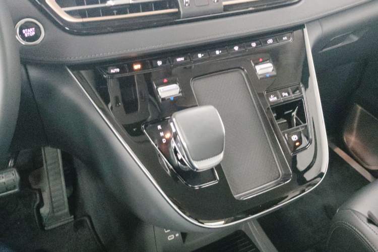 Used Hongqi HQ9 PHEV 2024 2.0T Four-Wheel Drive Business Edition Gear Lever