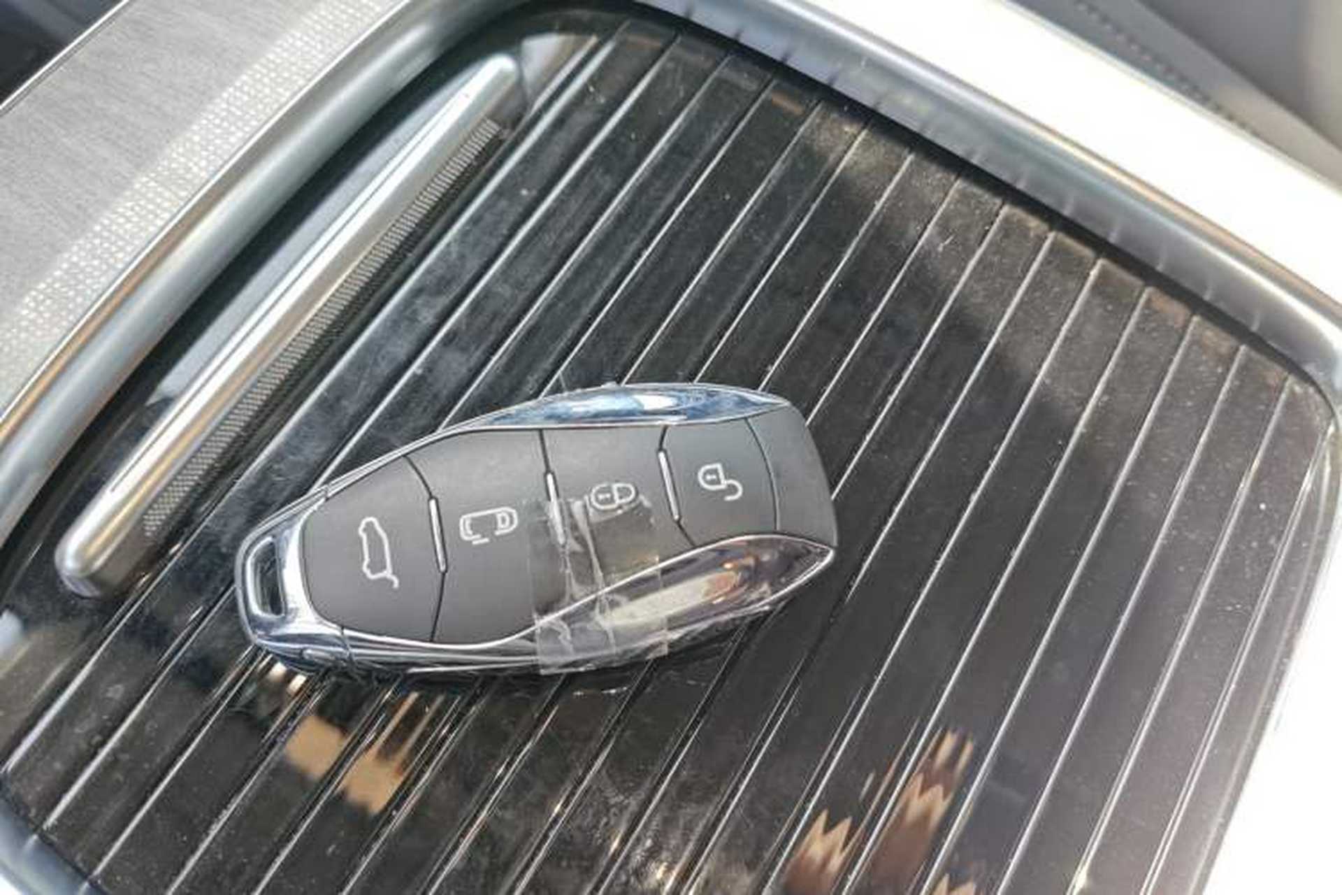 Used Hongqi HQ9 PHEV 2024 2.0T Four-Wheel Drive Business Edition Interior 1