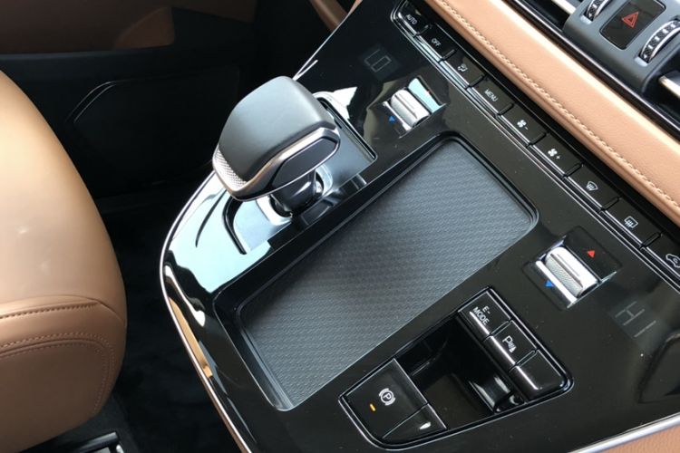 Used Hongqi HQ9 PHEV 2024 2.0T Four-Wheel Drive Business Edition Interior 4