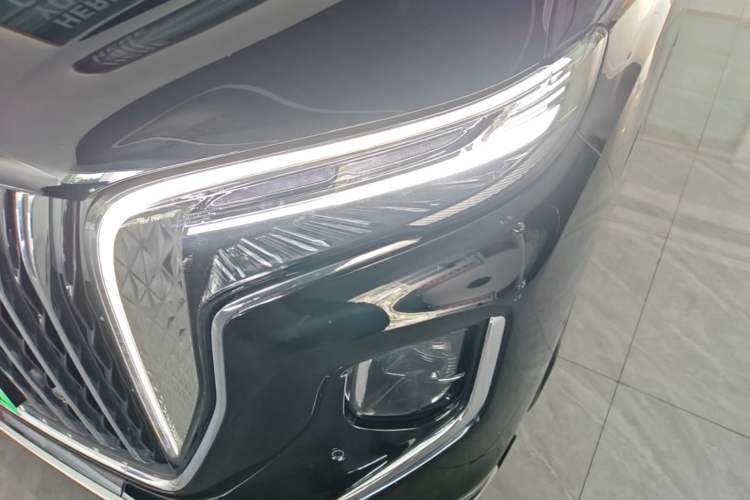 Used Hongqi HQ9 PHEV 2024 2.0T Four-Wheel Drive Luxury Edition Left Front Headlight