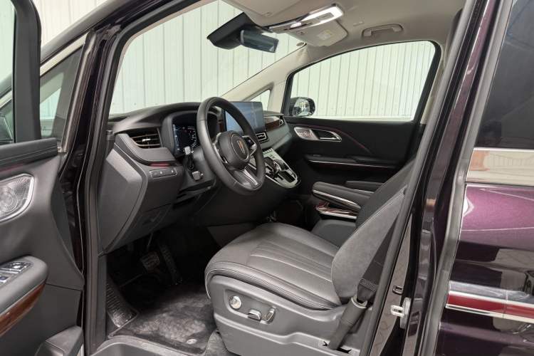 Used Hongqi HQ9 PHEV 2024 2.0T Four-Wheel Drive Luxury Edition Left Front Seat