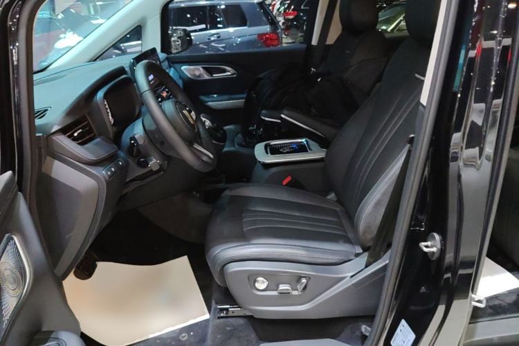 Used Hongqi HQ9 PHEV 2024 2.0T Four-Wheel Drive Business Edition Left Front Seat