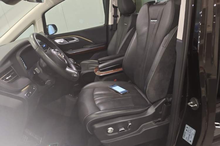 Used Hongqi HQ9 PHEV 2024 2.0T Four-Wheel Drive Luxury Edition Left Front Seat