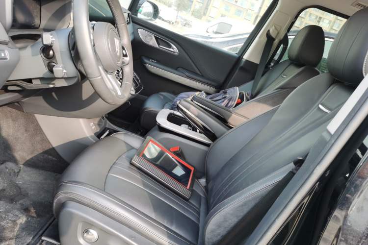 Used Hongqi HQ9 PHEV 2024 2.0T Four-Wheel Drive Business Edition Left Front Seat