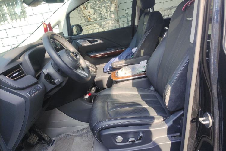 Used Hongqi HQ9 PHEV 2024 2.0T Four-Wheel Drive Luxury Edition Left Front Seat