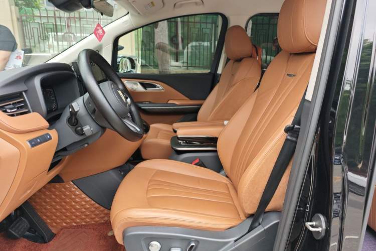 Used Hongqi HQ9 PHEV 2024 2.0T Four-Wheel Drive Business Edition Left Front Seat