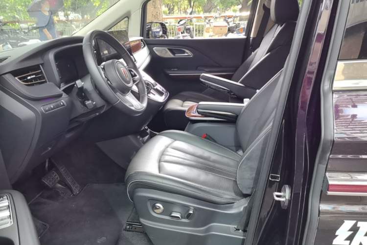 Used Hongqi HQ9 PHEV 2024 2.0T Four-Wheel Drive Luxury Edition Left Front Seat